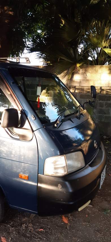 NISSAN VANETTE GOODS VEHICLE - 1 - Cargo Van (Delivery Van)  on Aster Vender