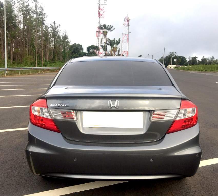 Honda Civic - 2 - Family Cars  on Aster Vender