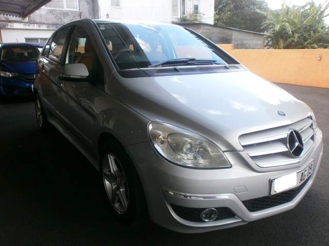 Mercedes Benz B 160 Sports Tourer on Aster Vender