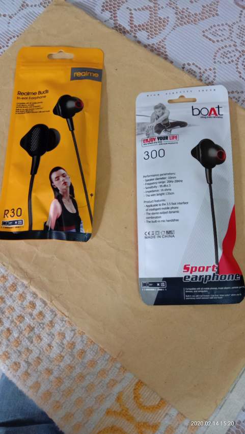 Earphone  - 0 - Other phone accessories  on Aster Vender