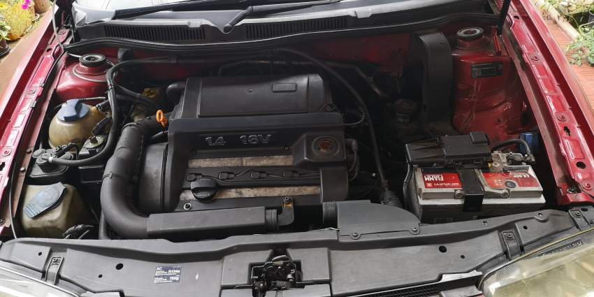 Volkswagen Bora Yr 01 - 7 - Family Cars  on Aster Vender