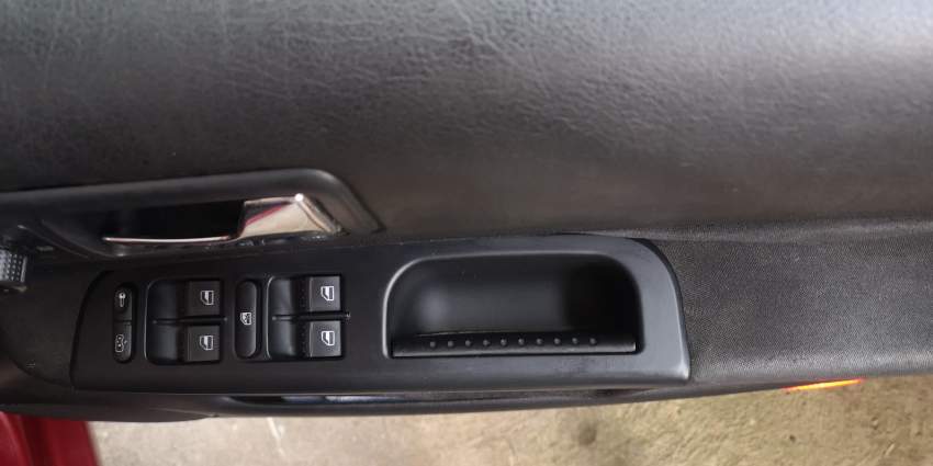 Volkswagen Bora Yr 01 - 4 - Family Cars  on Aster Vender