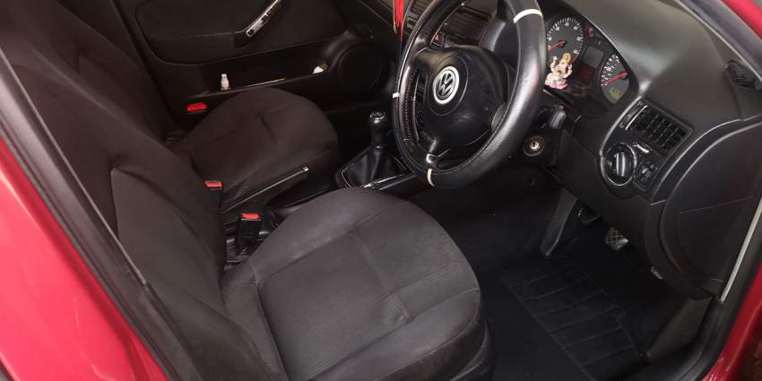 Volkswagen Bora Yr 01 - 5 - Family Cars  on Aster Vender