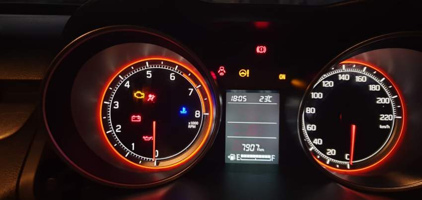 Suzuki Swift - 4 - Compact cars  on Aster Vender