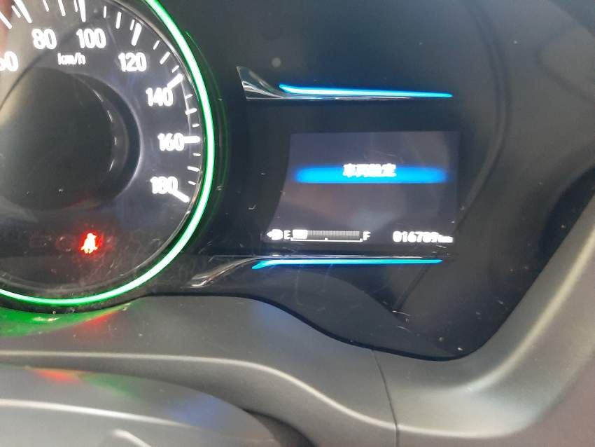 Honda Vezel Hybrid Z Hatchback - 3 - Family Cars  on Aster Vender