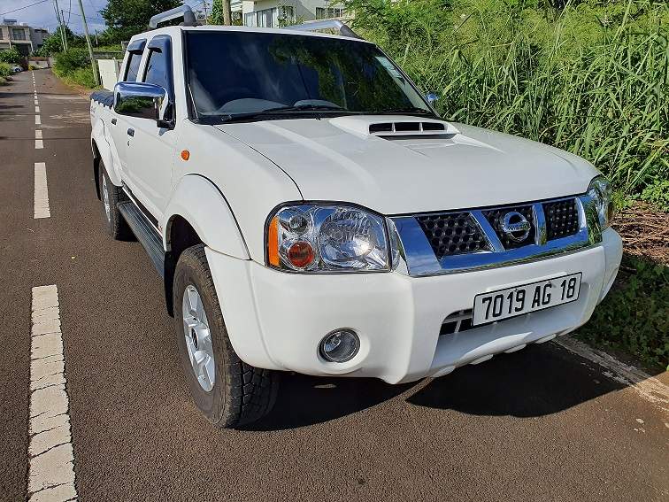 NISSAN NP300 4X4 YEAR 2018 on Aster Vender