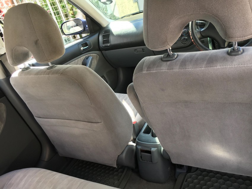 Honda Civic 2006 for sale. Only one owner. - 6 - Family Cars  on Aster Vender