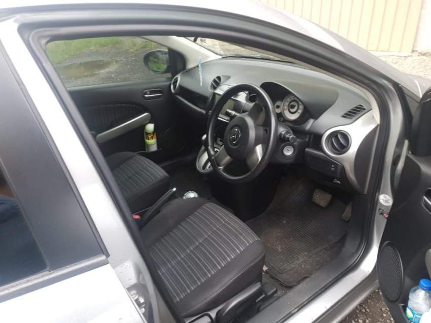 Mazda demio - 4 - Compact cars  on Aster Vender