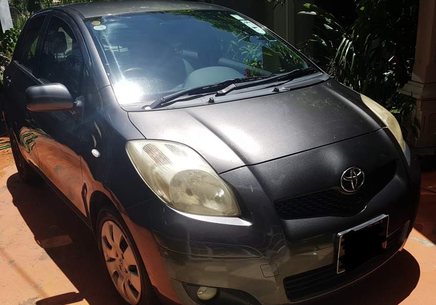 Toyota Yaris - 3 - Compact cars  on Aster Vender