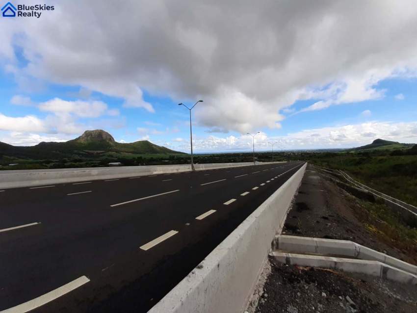 1 Arpent 1 Perche First position Verdun Motorway - 3 - Land  on Aster Vender