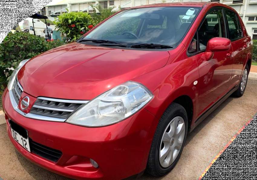 Nissan Tiida Sedan on Aster Vender